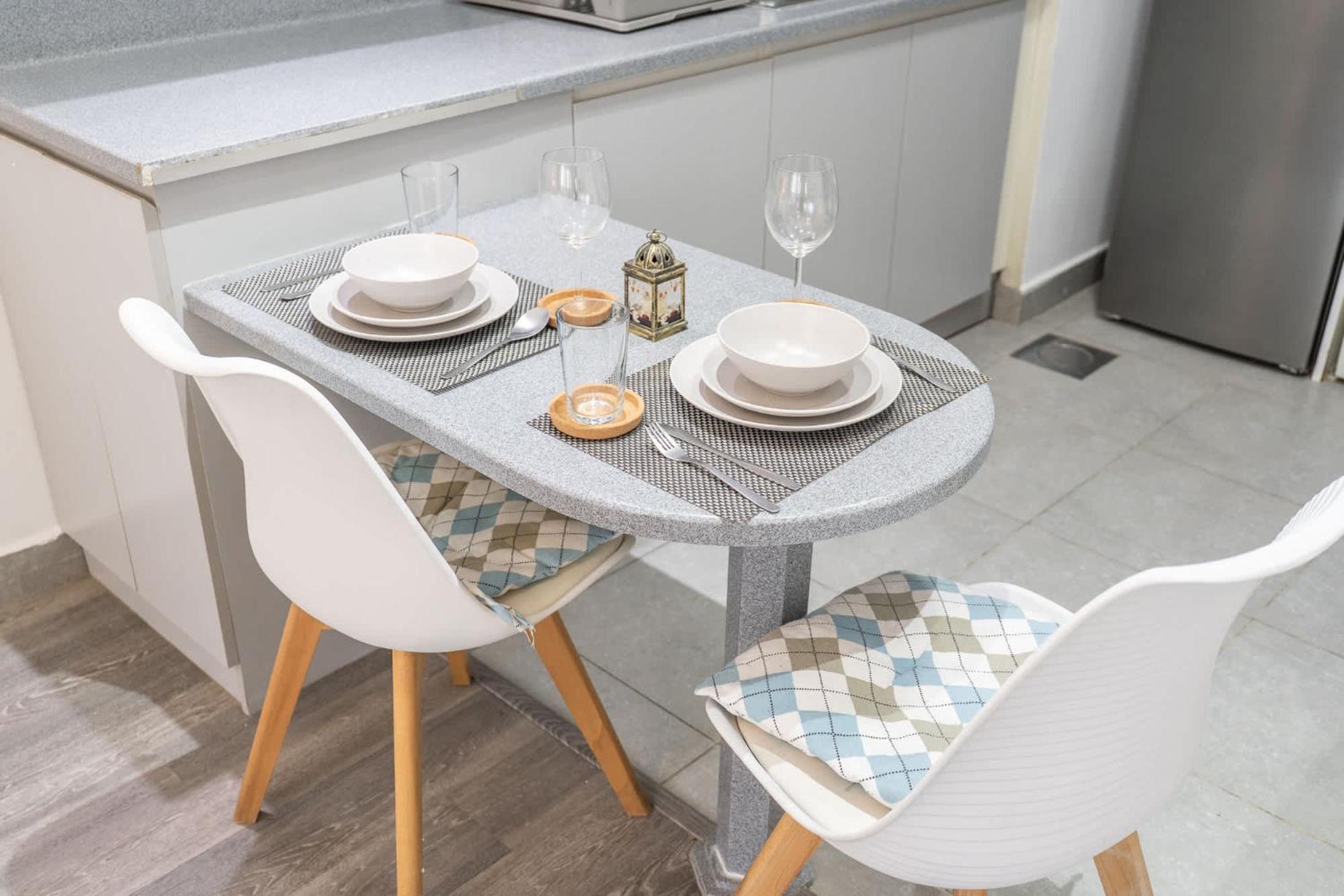 Stylish In Tecom's Prime Location Apartment Dubai
