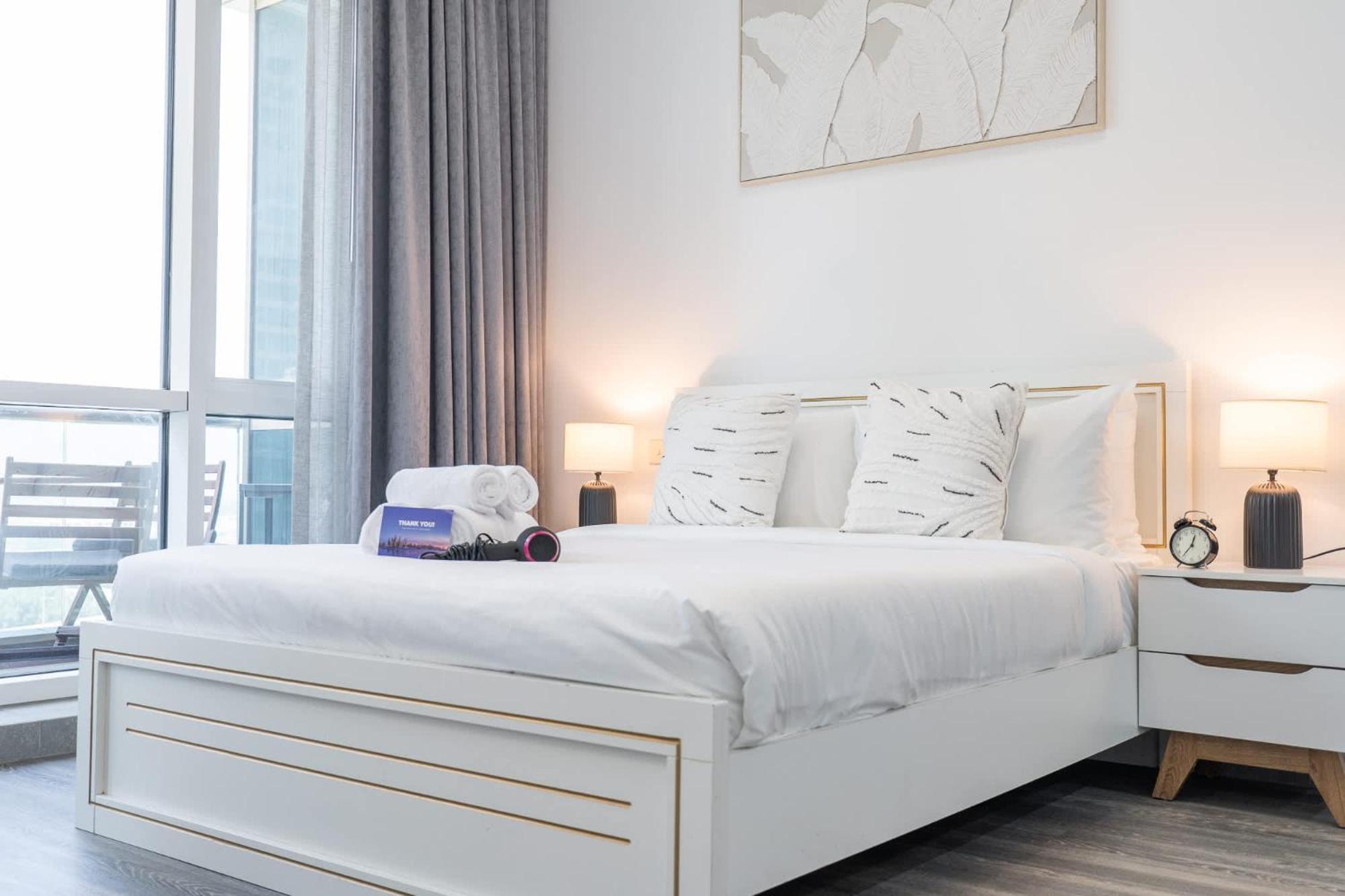 Apartment Stylish In Tecom's Prime Location Dubai